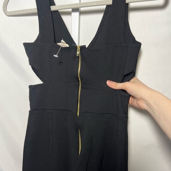 Rolla Coster Black Sleeveless Jumpsuit with V-Neck - Picture 6 of 6